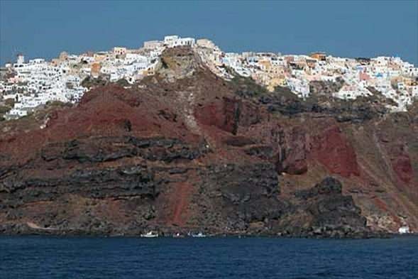 Foto - Burada yaşamak için cesaret şart! İlçe öyle bir yere kurulmuş ki...