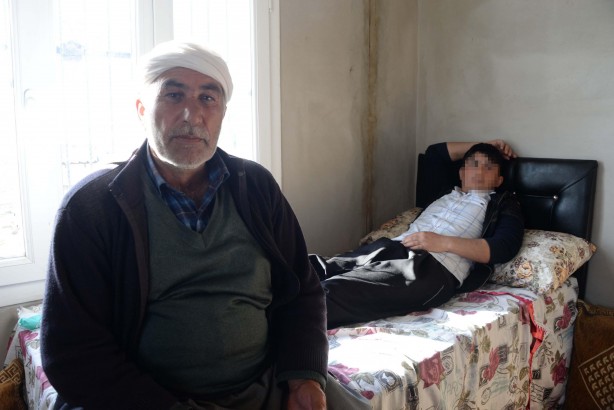 Foto - Buradaki erkekler kadın kimlikli!