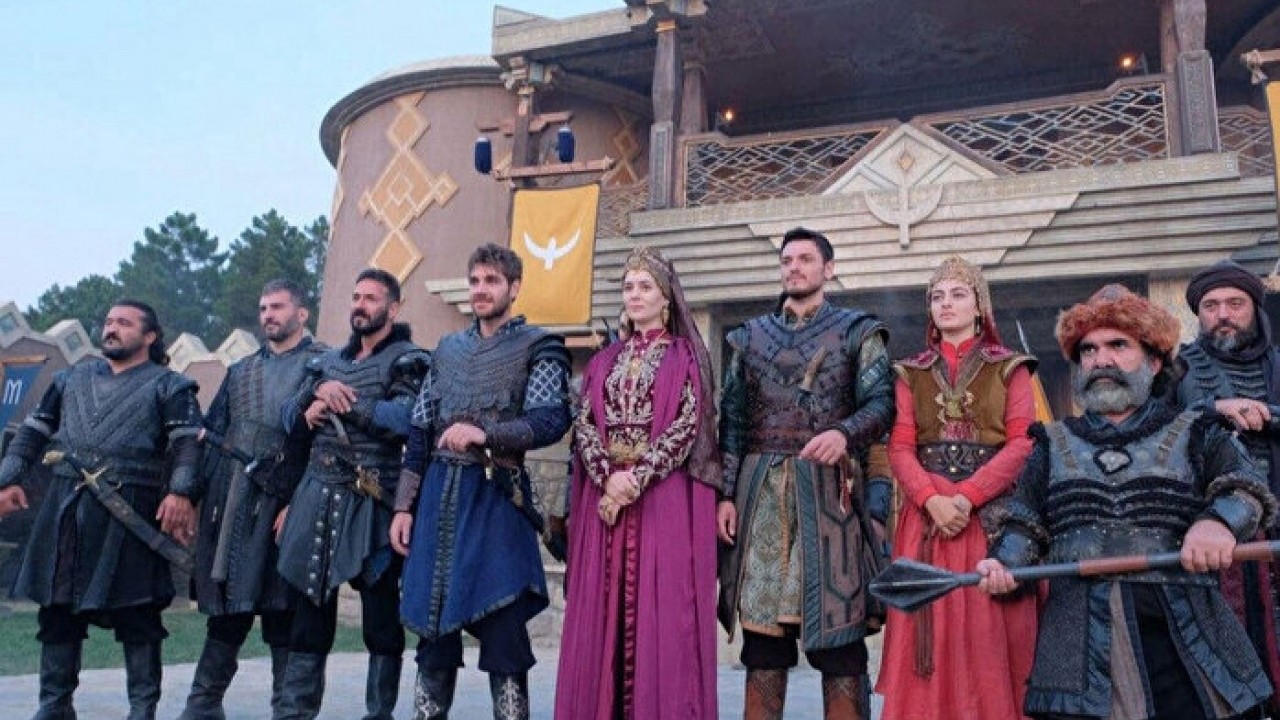 Foto - Burak Özçivit bir anda ayrılmıştı! Kuruluş Osman dizisinin ismi değişti