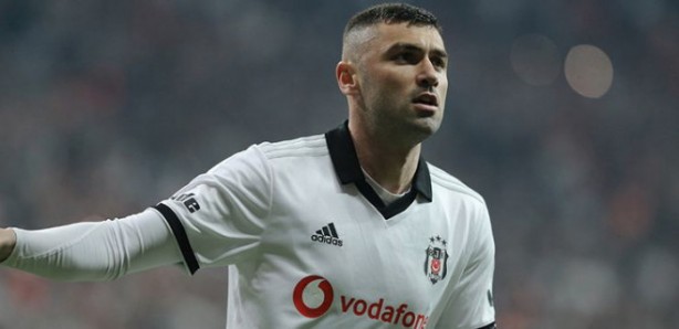 Foto - Burak Yılmaz, tepki gelince Çinlilerden özür diledi