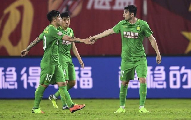 Foto - Burak Yılmaz'a dinsel ırkçılık yapıldı!