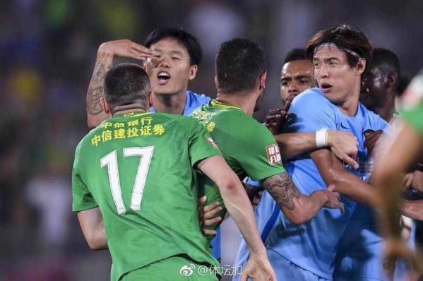 Foto - Burak Yılmaz'a dinsel ırkçılık yapıldı!