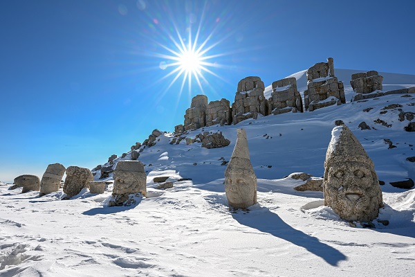 Foto - Buram buram tarih kokan kent: Adıyaman