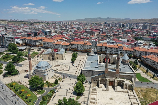 Foto - Buram buram tarih kokan şehir: Sivas
