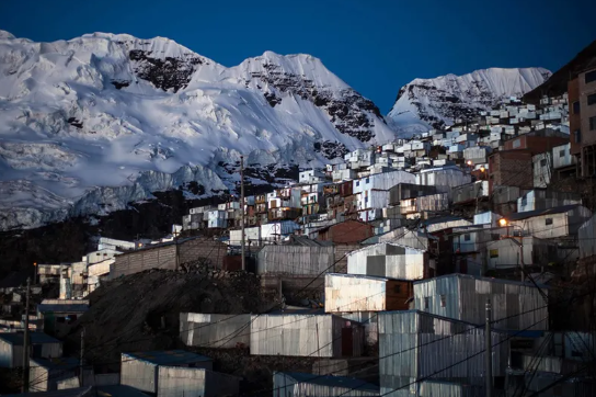 Foto - Buranın topraklarından altın fışkırıyor! Maden sahipleri, çalışanlara 'Altını bulun sizin olsun' diyerek izin verdi