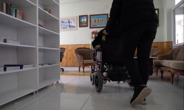 Foto - Burası fabrika değil lise!