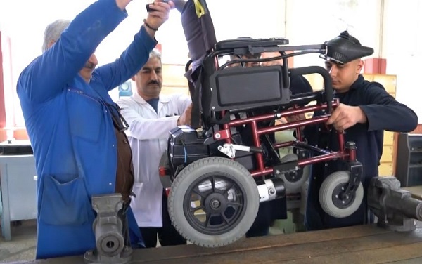 Burası fabrika değil lise!