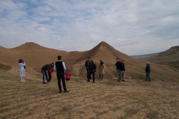 Foto - Burası Mısır değil Türkiye! O ilimizdeki piramitleri gören hayrete düşüyor: İçerisi gizemli tünellerle dolu