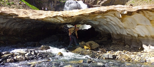 Foto - Burası teröristlere peşkeş çekilemez! Yüksekova'ya bir de böyle bakın
