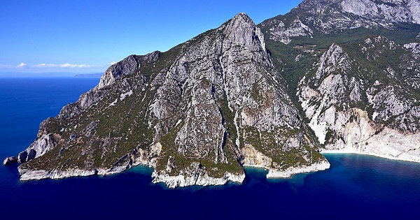 Foto - Buraya asla kadın giremiyor! Kadınların girmesinin yasak olduğu o ada