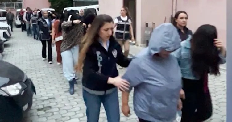 Foto - 'Buraya devlet giremez' dediler! Saklandıkları mağaradan böyle çıkarıldılar