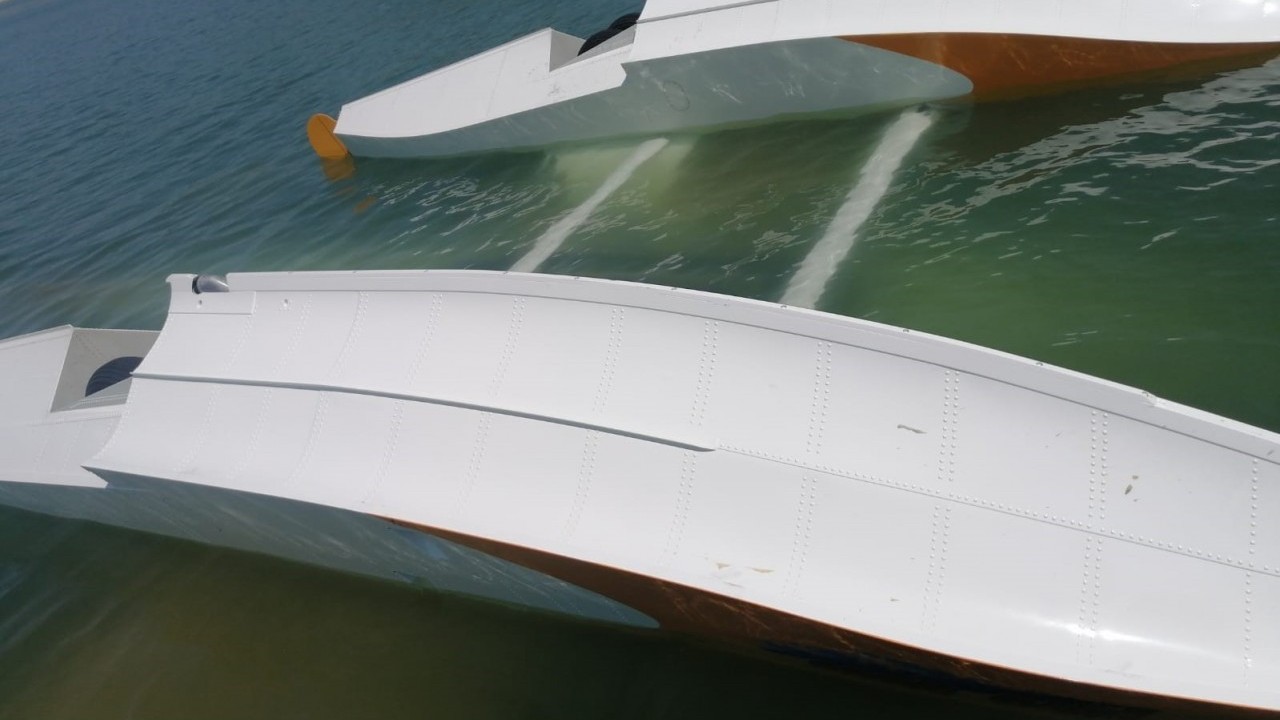 Foto - Burdur'da barajdan su almaya çalışan uçak düştü!