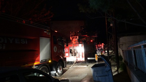 Foto - Burdur’da gece saatlerinde bir evde çıkan yangında maddi hasar oluştu