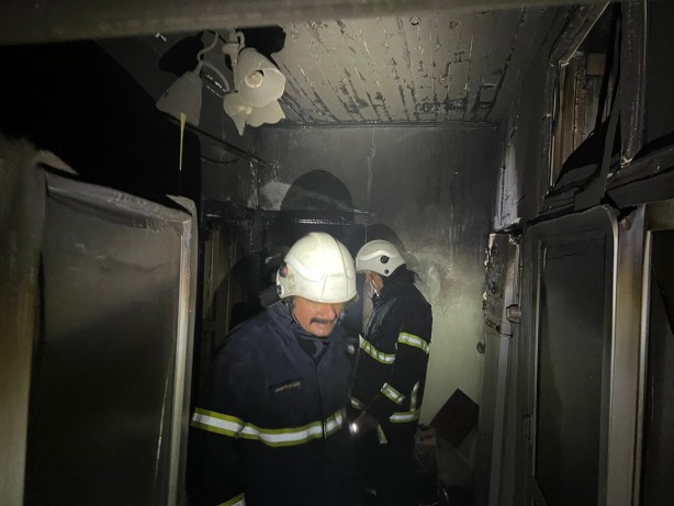 Foto - Burdur’da gece saatlerinde bir evde çıkan yangında maddi hasar oluştu