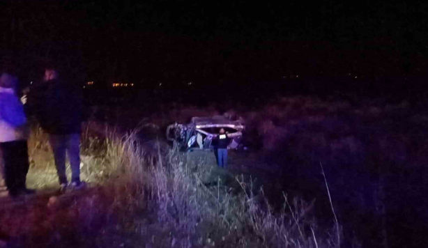 Foto - Burdur’da kontrolden çıkan otomobil şarampole devrildi: 2 ölü, 1 ağır yaralı