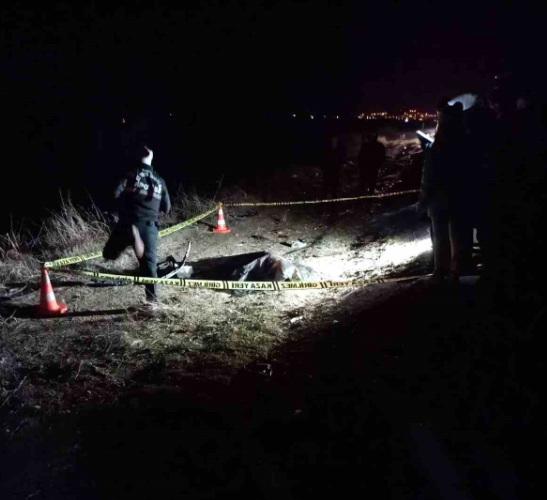 Foto - Burdur’da kontrolden çıkan otomobil şarampole devrildi: 2 ölü, 1 ağır yaralı