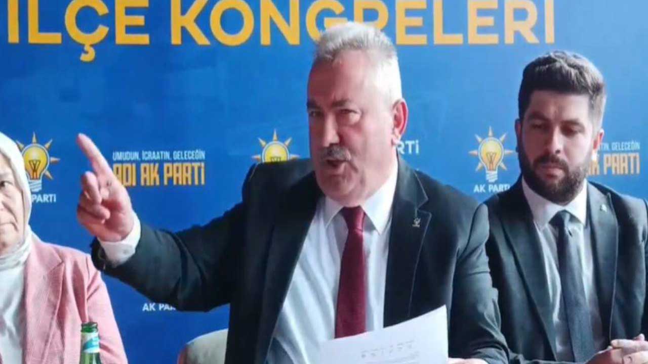 Foto - Burger King açılışına katılanları savunan ve eleştirenlere hakaret eden başkana AK Parti'den görev