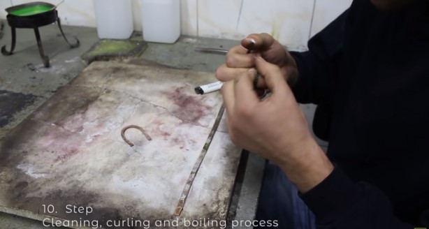 Foto - Burgu bileziğin nasıl yapıldığını hiç merak ettiniz mi? İşte cevabı…