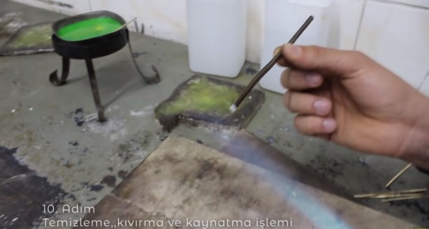 Foto - Burgu bileziğin nasıl yapıldığını hiç merak ettiniz mi? İşte cevabı…