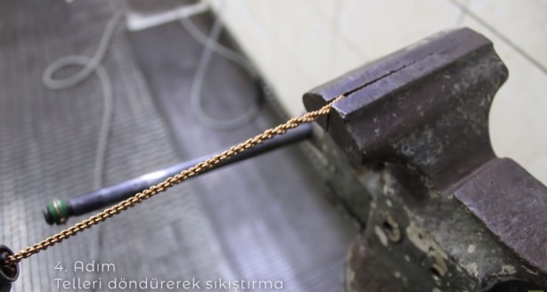 Foto - Burgu bileziğin nasıl yapıldığını hiç merak ettiniz mi? İşte cevabı…