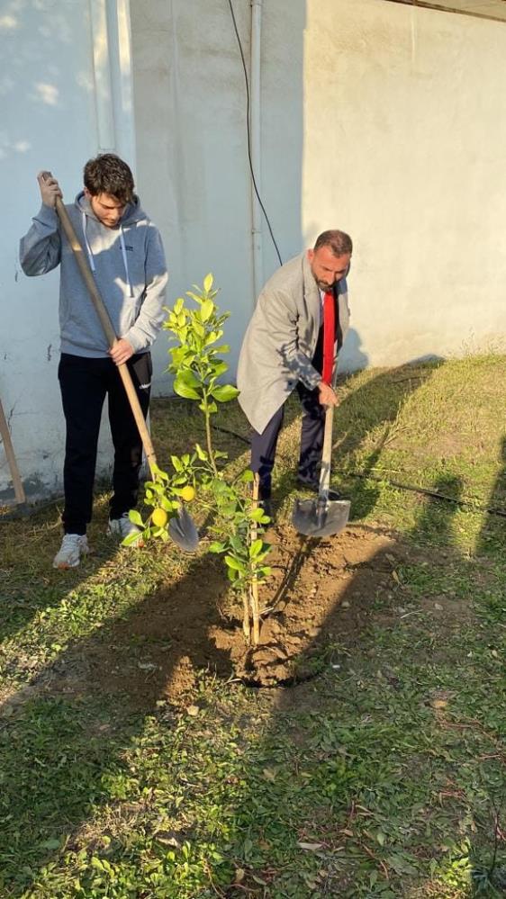 Foto - Burhaniye’de üniversiteli gençlerden örnek bir proje daha