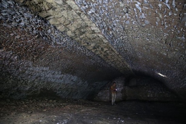 Foto - Bursa'da 2 bin 400 yıllık tünel! 