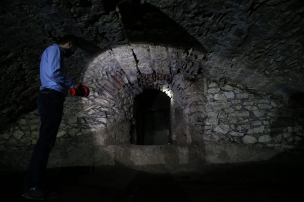 Foto - Bursa'da 2 bin 400 yıllık tünel! 