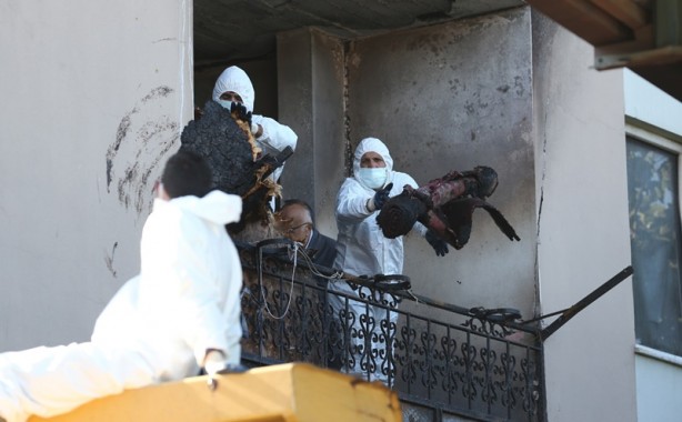 Foto - Bursa'da anne ile 8 çocuğun öldüğü evde çalışma sürüyor