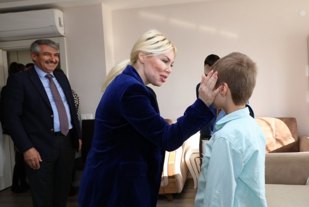 Bursa'da çöp evde bulunan Muhammet'in son hali sevindirdi