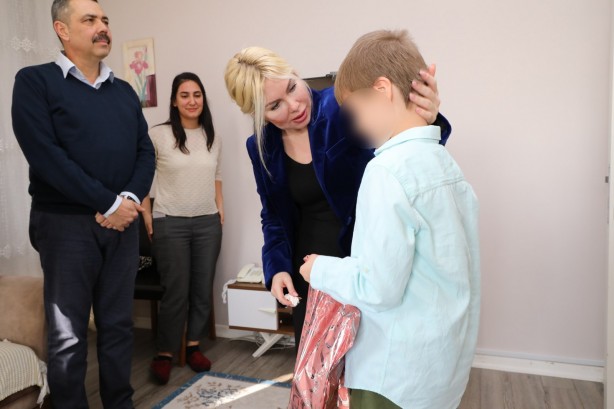 Foto - Bursa'da çöp evde bulunan Muhammet'in son hali sevindirdi