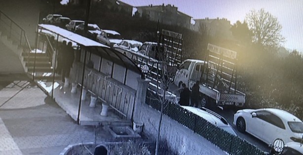 Foto - Bursa'da cuma namazı çıkışı silahlı saldırı!