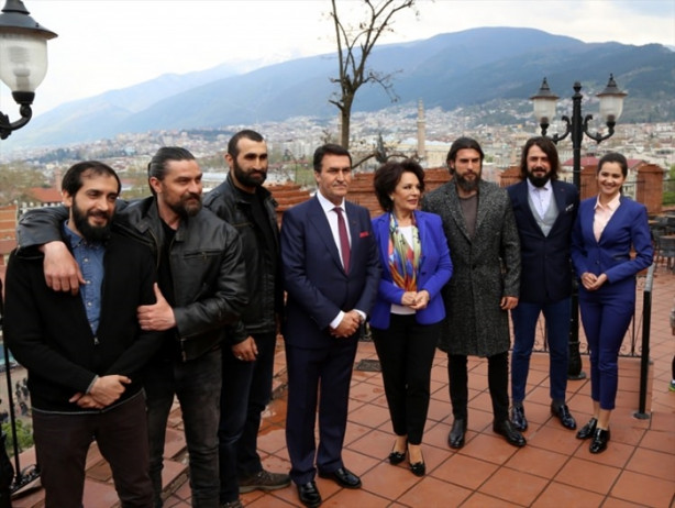 Foto - Bursa'da 'Diriliş Ertuğrul' izdihamı