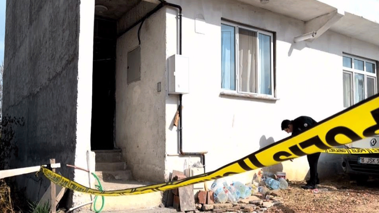 Foto - Bursa'da esrarengiz olay! Komşular hemen polise haber verdi