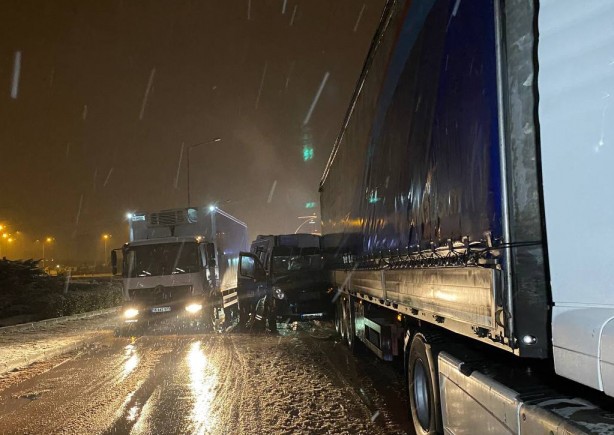 Foto - Bursa'da faciadan dönüldü! Yaralılar var