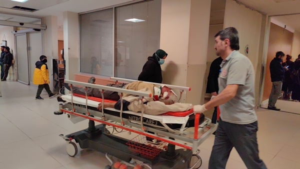 Foto - Bursa’da feci kaza! Otomobil ikiye bölündü