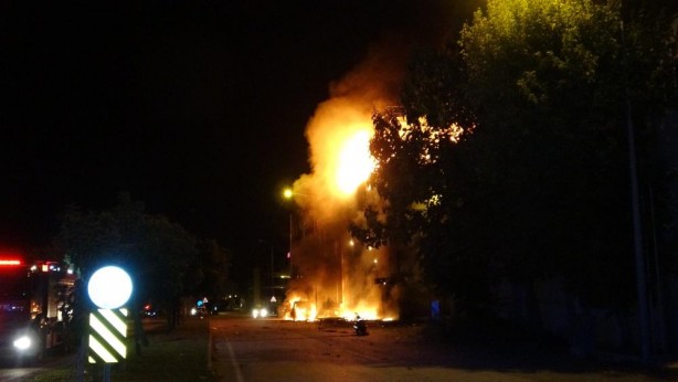 Foto - Bursa'da feci yangın! Ekipler olay yerinde