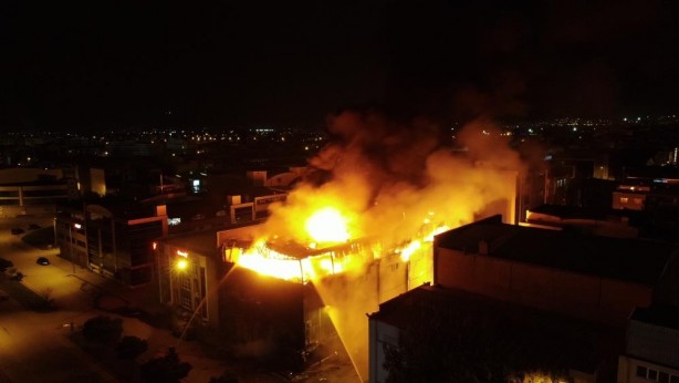 Foto - Bursa'da feci yangın! Ekipler olay yerinde