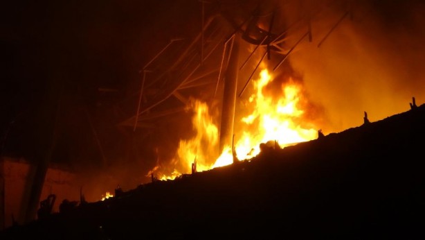Foto - Bursa'da feci yangın! Ekipler olay yerinde