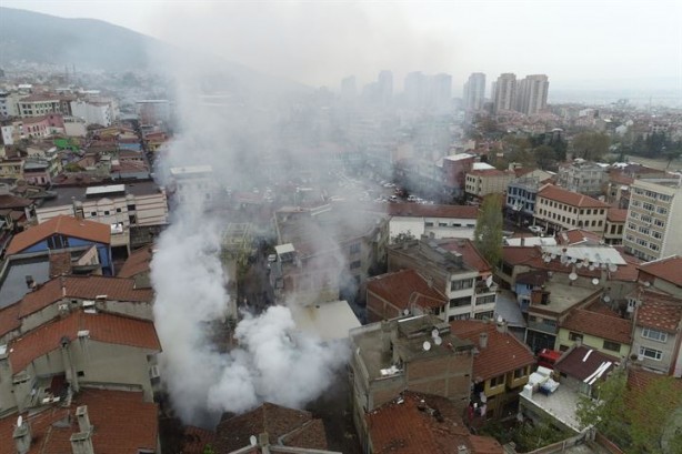 Foto - Bursa'da Kayhan Çarşısı'nda yangın çıktı