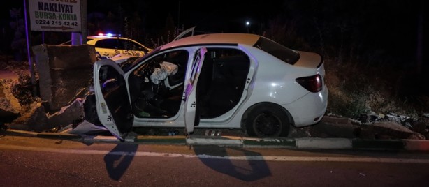 Foto - Bursa'da kaza! 1 ölü, 2 yaralı