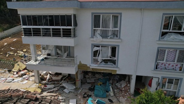 Foto - Bursa’da kiracı evi havaya uçurdu! Ev sahibi konuştu… Neler olmuş neler…