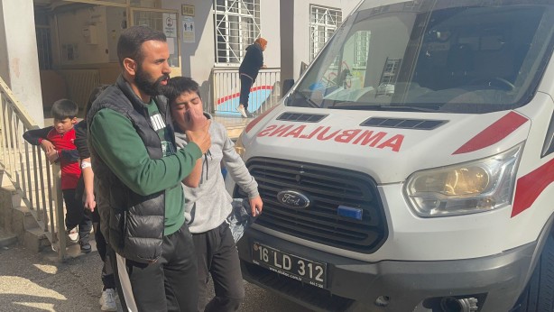Foto - Bursa'da korku dolu anlar! 13 öğrenci hastanelik oldu