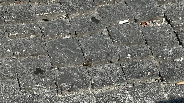 Foto - Bursa'da silahlar konuştu! 2 numara büyük ayakkabı giydi hayatı kurtuldu