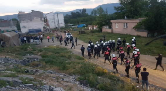 Foto - Bursa'da silahlı çatışma!1 polis şehit, 4 yaralı