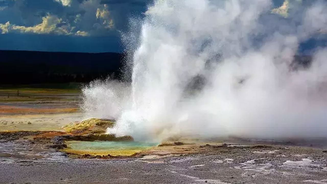 Foto - Bursa'da yerin altı kaynıyor: Petrol gibi fışkıracak