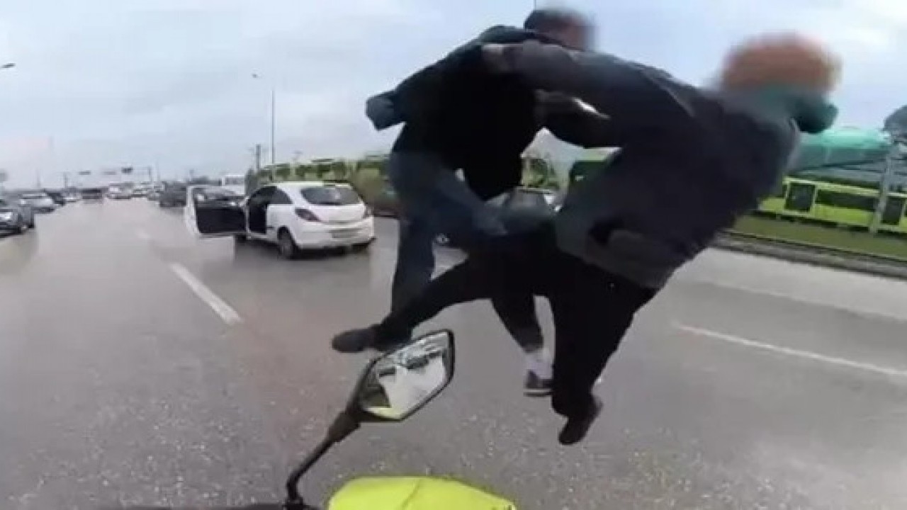 Bursa'da yol verme kavgası meydan savaşına döndü! Uçan tekmeli saldırganlar hakkında karar verildi