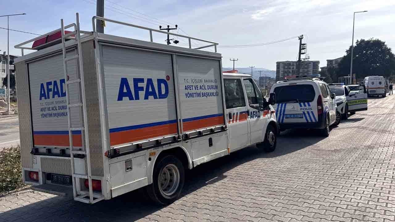 Foto - Bursa'da yola kimyasal sızdı: Cadde trafiğe kapatıldı
