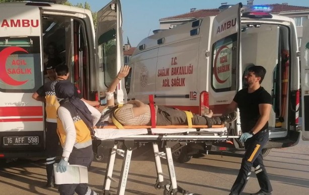 Foto - Bursa'da zincirleme kaza: 6 yaralı