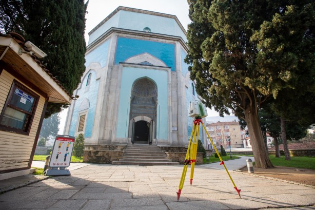 Foto - Bursa'daki tarihi eserler olası depreme karşı lazer tarama cihazlarıyla modelleniyor