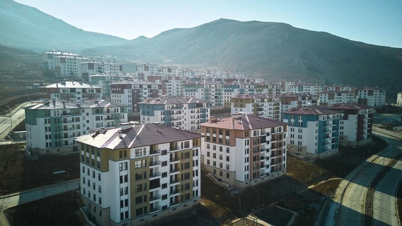 Foto - Bursalılar'a müjde! 12 bin lira taksitle… TOKİ'den ucuz ev fırsatı